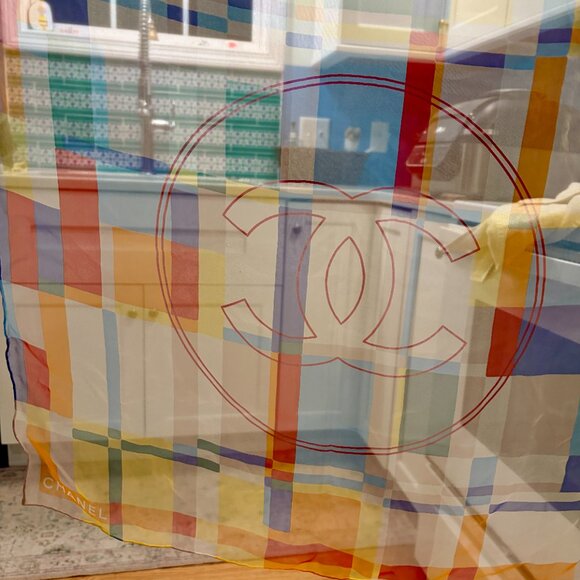 CHANEL Multicolor Plaid Scarf - Picture 4 of 5